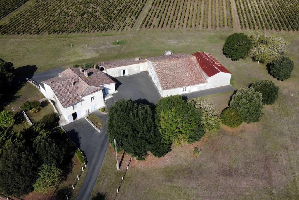 Entre Pierre Et Vigne - Charming Former Winery Farmhouse With Hot Tub & Swimming Pool Monestier  ภายนอก รูปภาพ